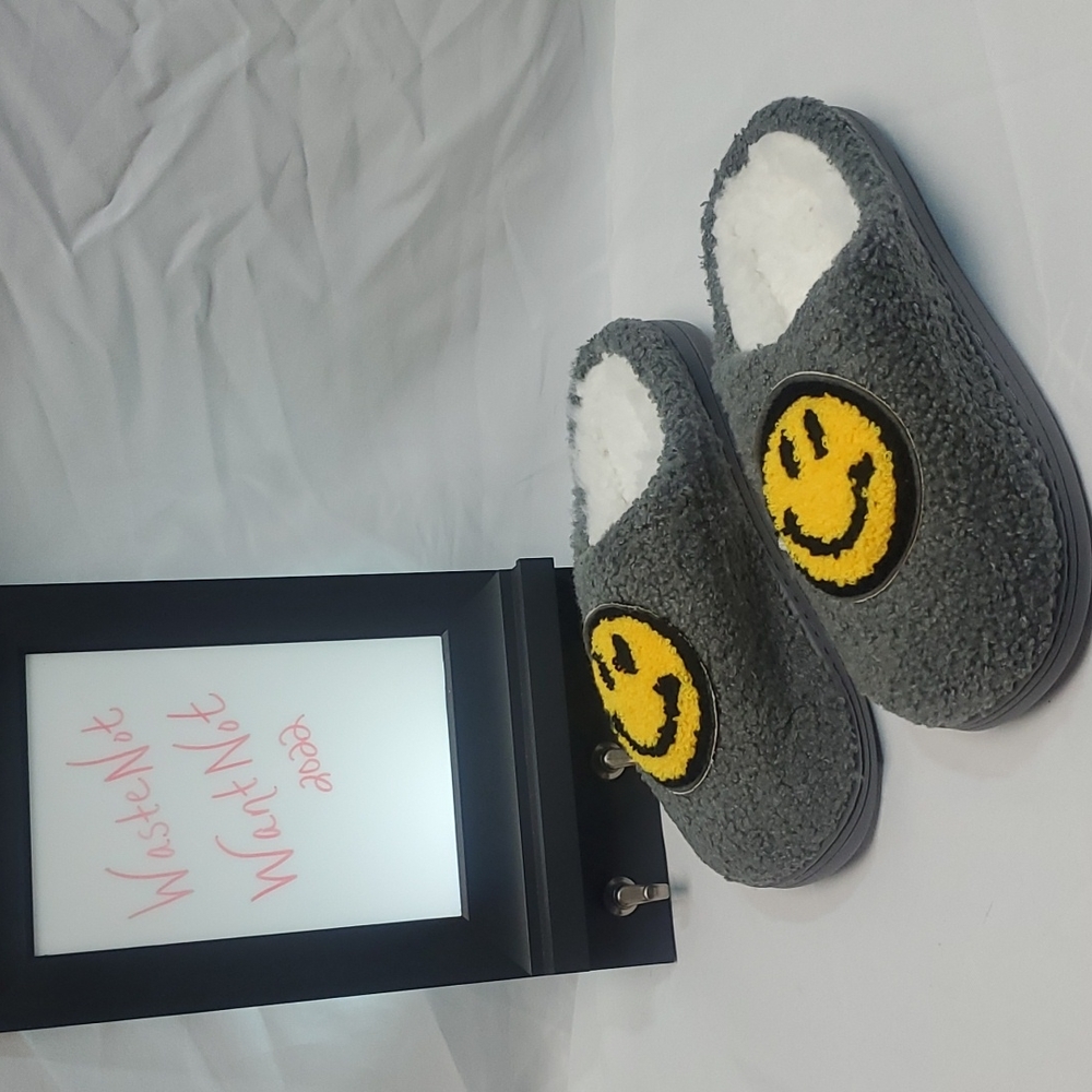 BNIP Kid's Emoji Slippers